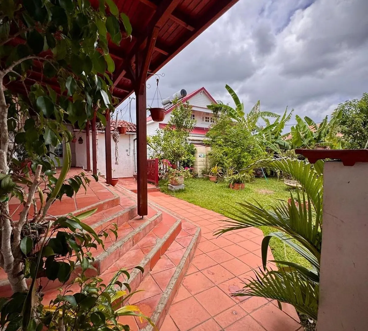 Villa Lumineuse Au Lamentin Ламантен